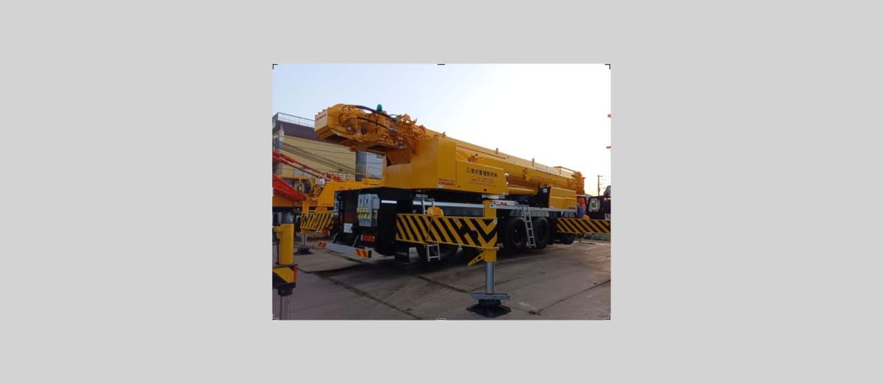 リープヘル製オールテレーンクレーン160ｔ納車